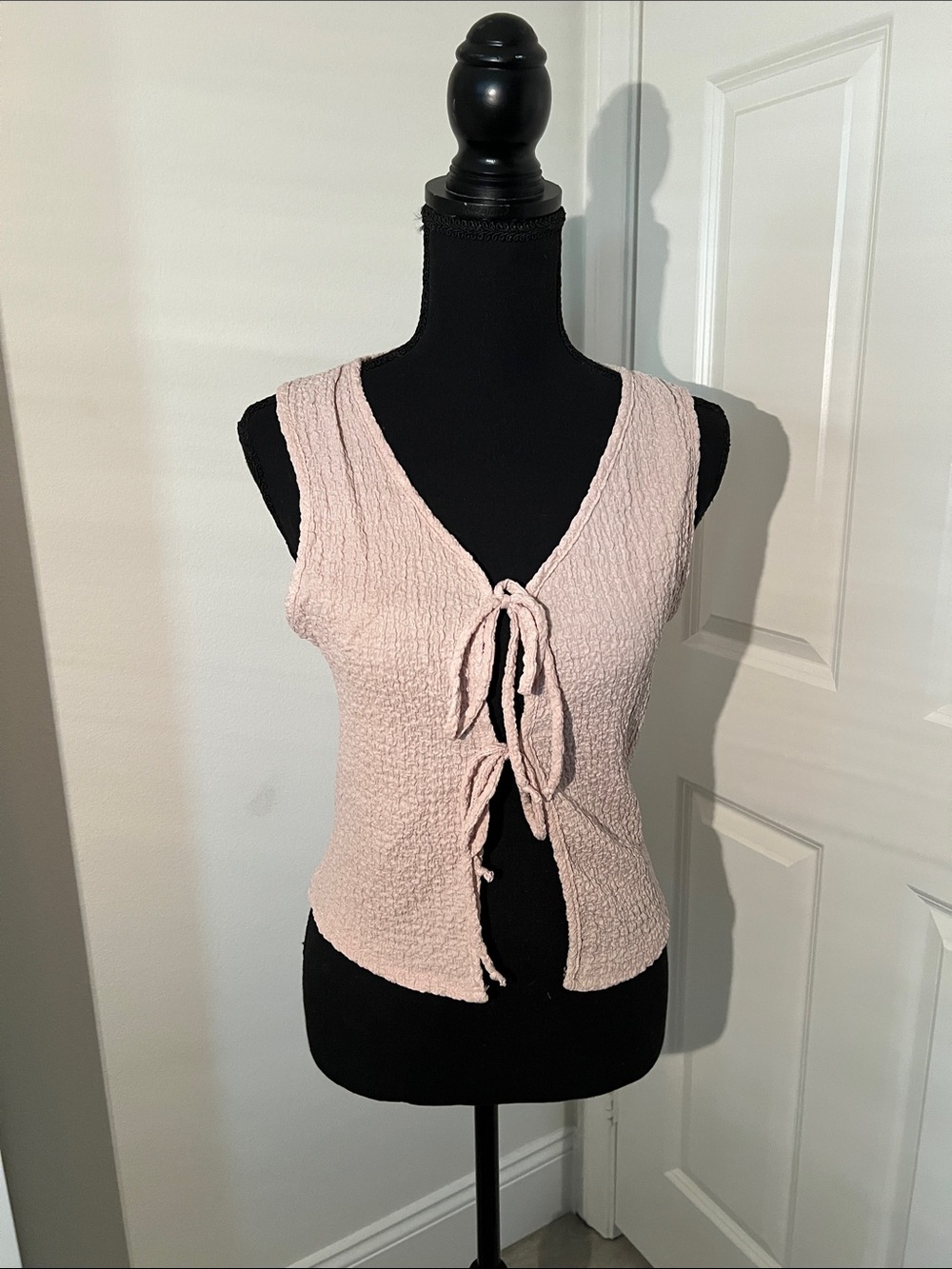 Light tan Tie-Front Textured Tank Top